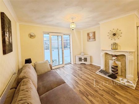 3 bedroom house to rent Barratts Road, B38 - Photo 2