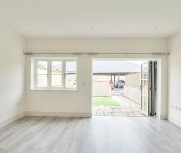 1 bedroom terraced house to rent - Photo 2