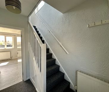 Lansbury Place, Rotherham, S62 - Photo 3