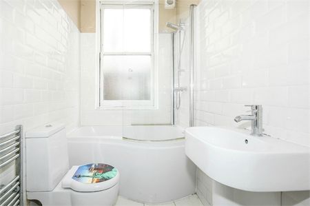 Vancouver Road, London - Photo 5