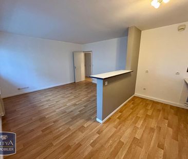 Location Appartement 2 pièces 59m² CHATEAUROUX 36000 - Photo 2