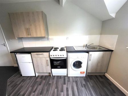 Studio to rent - Photo 4