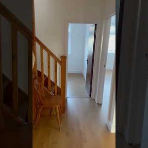 3 Bed Flat, Salisbury Avenue, IG11 - Photo 2