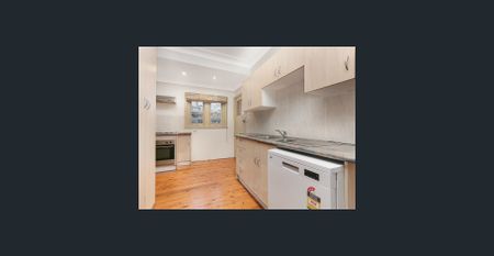 Spacious family home in quiet cul-de-sac - Photo 2