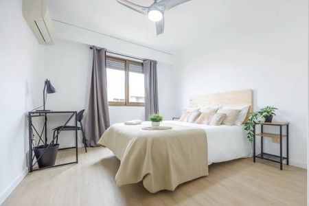 Avenida Valladolid, Valencia, Valencian Community 46020 - Photo 2