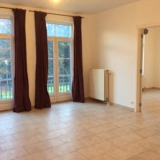 Appartement te huur - Photo 1