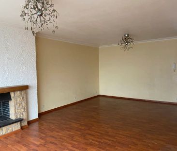 Ruim appartement 3 slaapkamers, geen lift, vernieuwde keuken en bad... - Foto 3