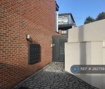 Studio to rent - Photo 6