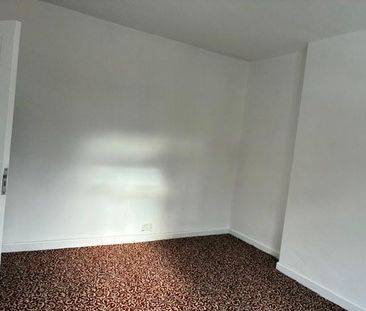 3 bedroom detached house to rent - Photo 4