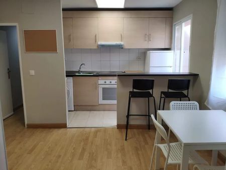 Calle de Almonacid, Madrid, Community of Madrid 28038 - Photo 3