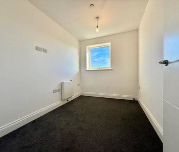 Wimborne Road, Poole, Dorset, BH15 - Photo 6