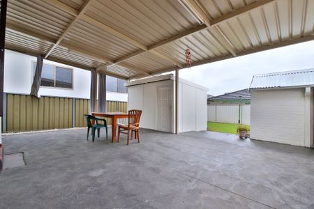 3 Bedroom Home - Photo 2