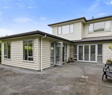 9 Yarnbrook Grove, Churton Park, Wellington City - Photo 2