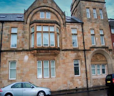 2 bedroom flat to rent - Photo 4