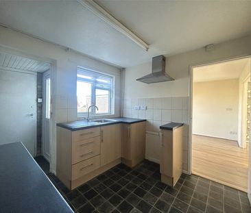 Henson Park, Chard, Somerset, TA20 - Photo 5