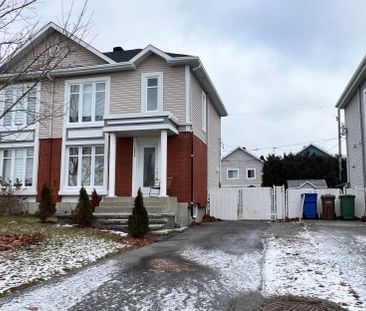 Maison à étages à louer - La Prairie (L'Arrondissement) Maison à ét... - Photo 2