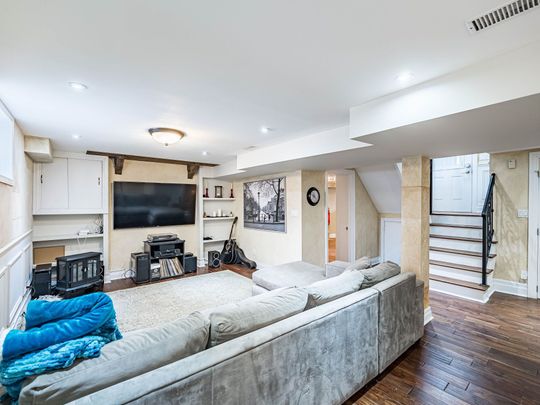 For Lease - 17 Lockheed Boulevard, Toronto, Ontario - Photo 1