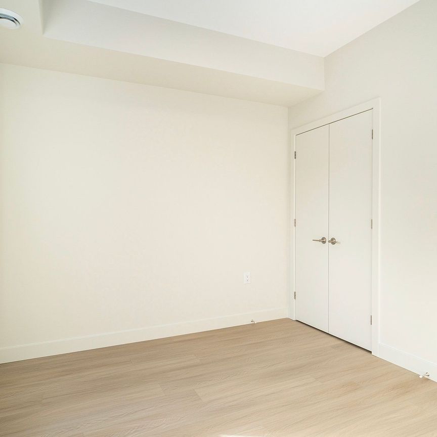 For Lease - 158 Laval Street Unit# Unit # 4, Vanier and Kingsview Park, Ontario - Photo 1