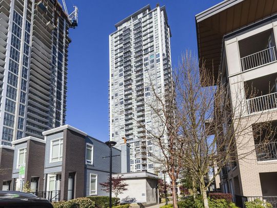 Stunning View from 39th Floor Two Bedroom in Surrey Central - Photo 1