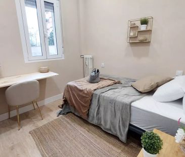 Room for rent in 7-bedroom apartment in Salamanca - Photo 6
