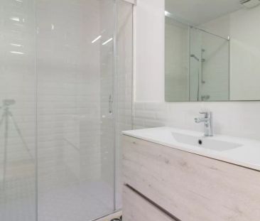 Room in a shared 5-bedroom apartment for rent in El Gotic. - Foto 6