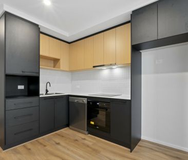 Convenient Location - Photo 2