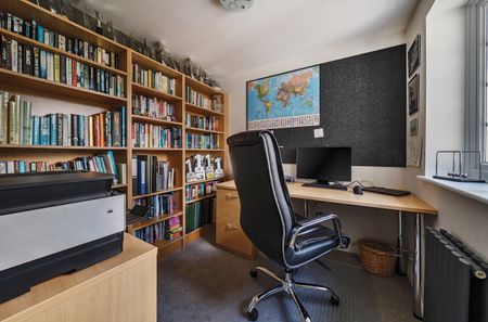 5 bedroom detached house to rent - Photo 3