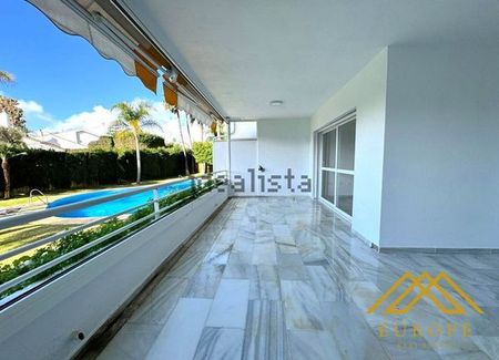 Alquiler de piso en Calle 3 - Photo 3