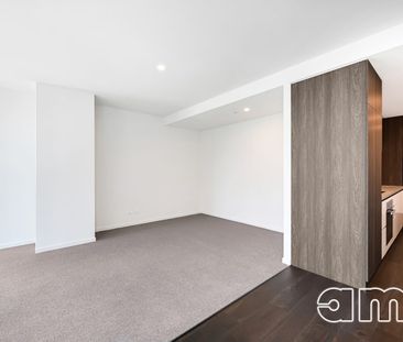 UNO 1 Bed 1 Bath 1 Study - Photo 2