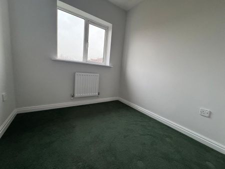 3 bedroom end of terrace house to rent - Photo 3