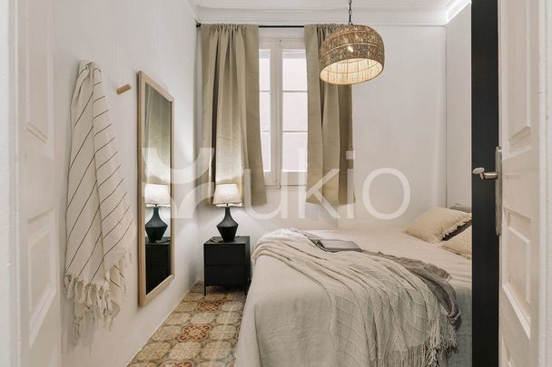 Barcelona Capital, Catalonia 08003 - Photo 1