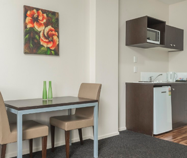 Chic Studio Unit in Otahuhu! - Photo 1