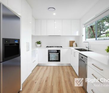 Freestanding Villa - Photo 2