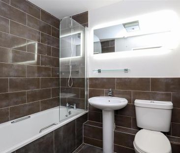 2 bedroom flat to rent - Photo 6