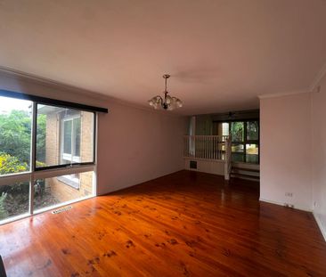 *Comfortable 3-Bedroom Home in a Convenient Location* - Photo 3