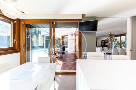 5 bedroom luxury Villa for rent in Sant Cugat, Spain - Photo 4