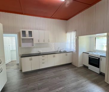 LOVELY CHARACTER HOME - Photo 5