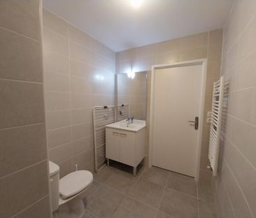 Location Appartement 2 pièces 46m² ORLEANS 45000 - Photo 6