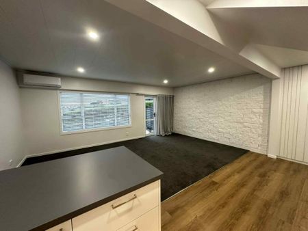 Tastefully appointed and ready now! - Photo 2