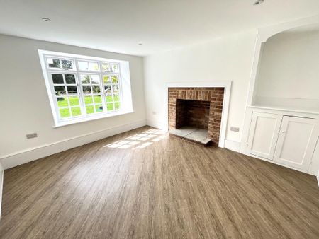 3 bedroom semi-detached house to rent - Photo 3