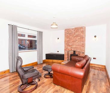 2 bedroom semi-detached house to rent - Photo 4