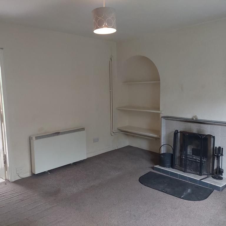 2 bedroom semi-detached house to rent - Photo 1