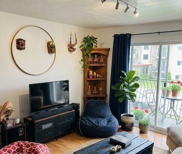 BEAU 5 ½|CHAUFFAGE-EAU CHAUDE - Photo 1