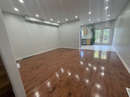 For Lease - 9 Joseph Street, Brampton, Ontario - Photo 4