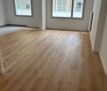 Location Appartement 2 pièces 53m² - Photo 4