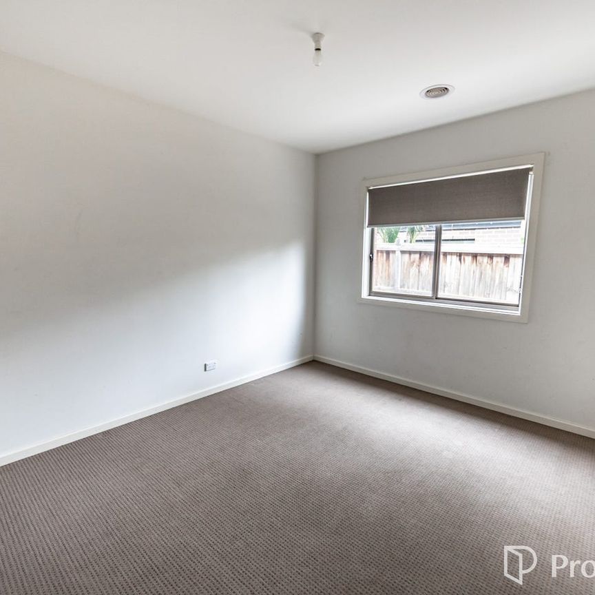 Four Bedroom Family Home - Photo 1