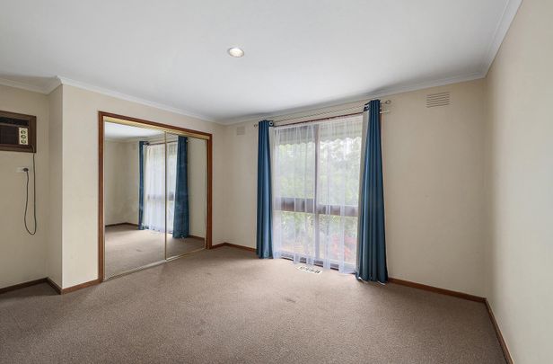 86 Rolling Hills Road, Chirnside Park - Photo 1
