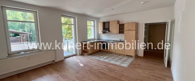 Attraktive 2-Zimmer-Wohnung Balkon, Einbauküche und Stellplatz im halleschen Med ... - Foto 1