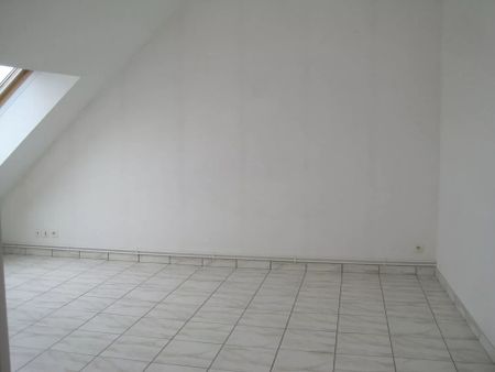 A LOUER APPARTEMENT CENTRE VILLE DE ST QUENTIN 02100 - Photo 2