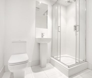 2 Bed Flat - Photo 5